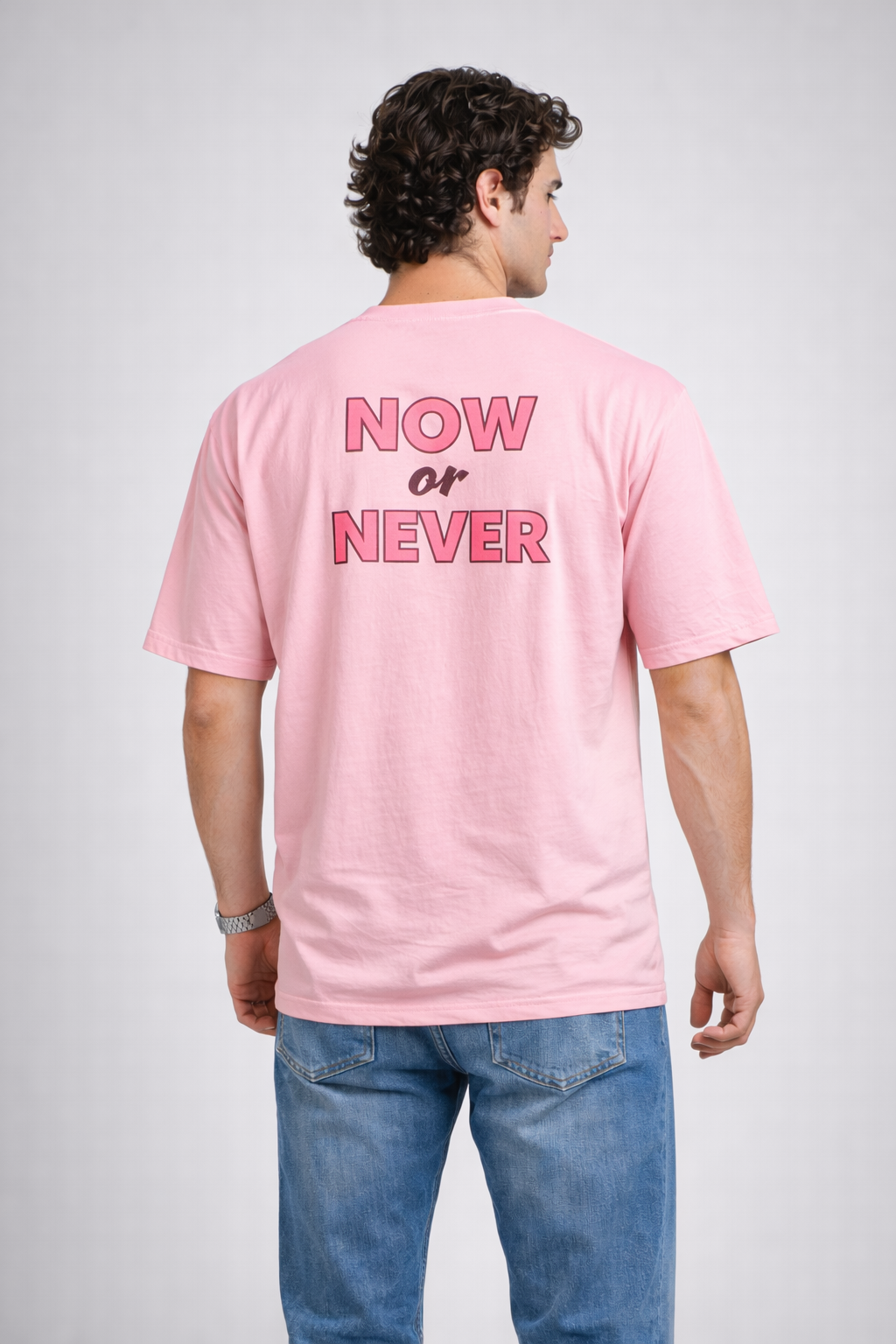TS-5004 Herren T-Shirt “NOW OR NEVER” – Oversized Streetwear T-Shirt mit Backprint